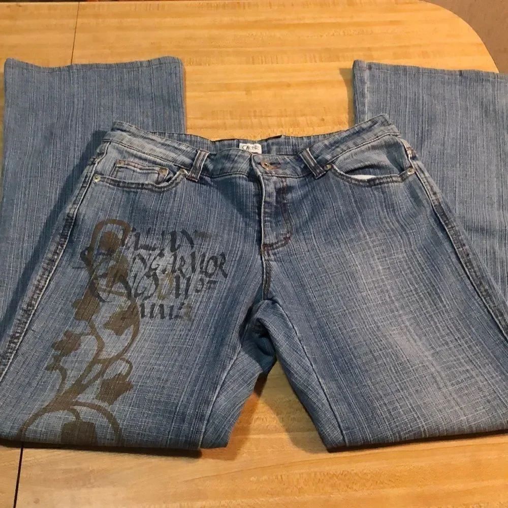 Cache Jeans - Picture 2 of 4